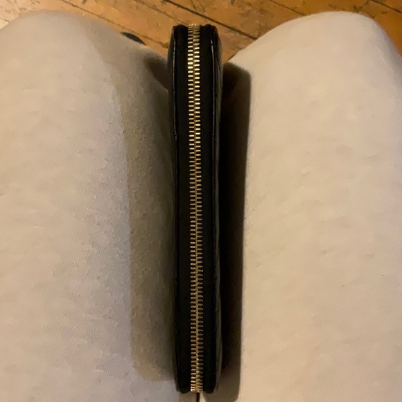 YSL (Saint Laurent) Black Joan Wallet - Picture 4 of 9